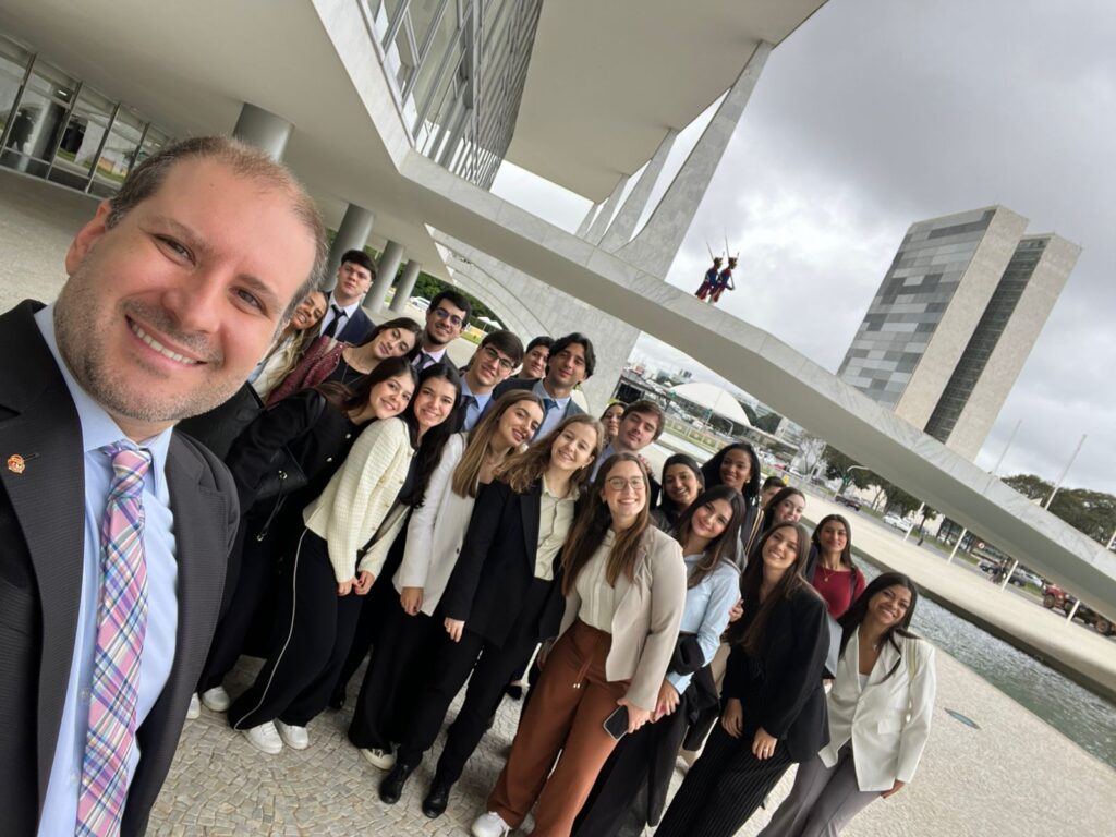 Imersão em Brasília: Alunos do Curso de Direito da ESPM Alunos do Curso de Direito da ESPM em Brasília